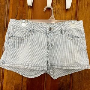 LEVIS Shorty Short, blue and white striped jean shorts Levi Strauss & Co denim